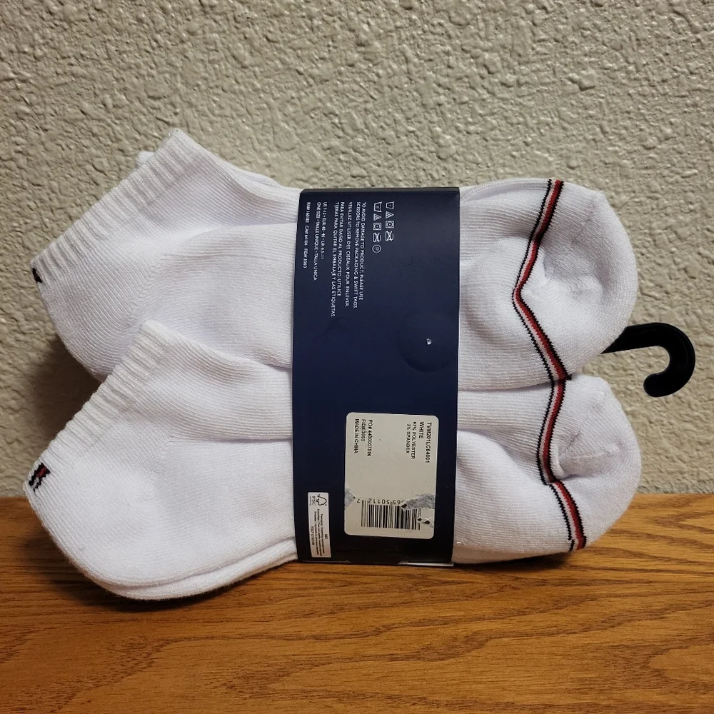 NWT 12 Pairs Tommy Hilfiger White Cushion No Show Socks Men's One Size
